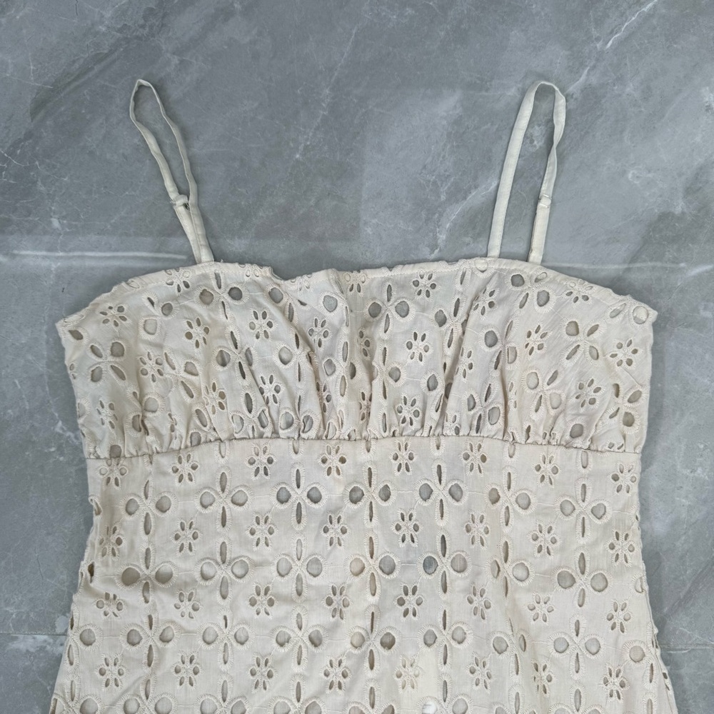 Women’s Nasty Gal Broderie Strappy Frill Hem Eyelet Mini Dress Tie Back Size 12 - Picture 4 of 16